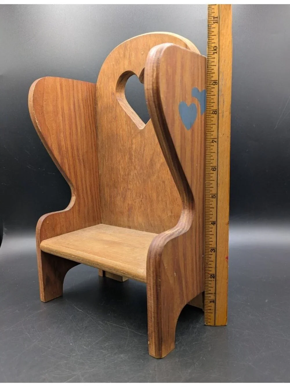 Vtg Heart Cut Out Solid Wood Pouting Chair Doll Size Country Display Shelf 11.5